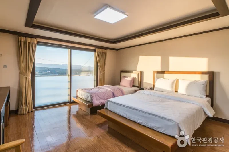 Motel Hill - Goodstay  (18/20)
