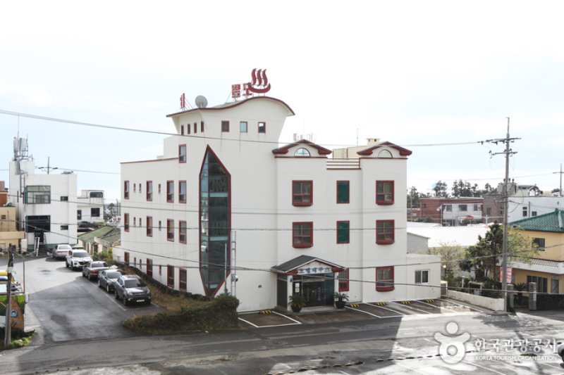 Equus Motel - Goodstay  (10/22)