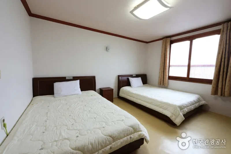 Equus Motel - Goodstay  (17/22)