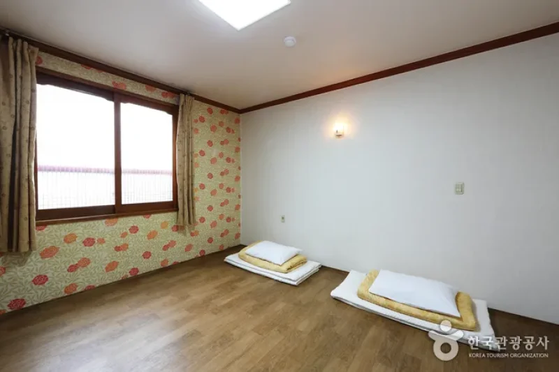 Equus Motel - Goodstay  (21/22)