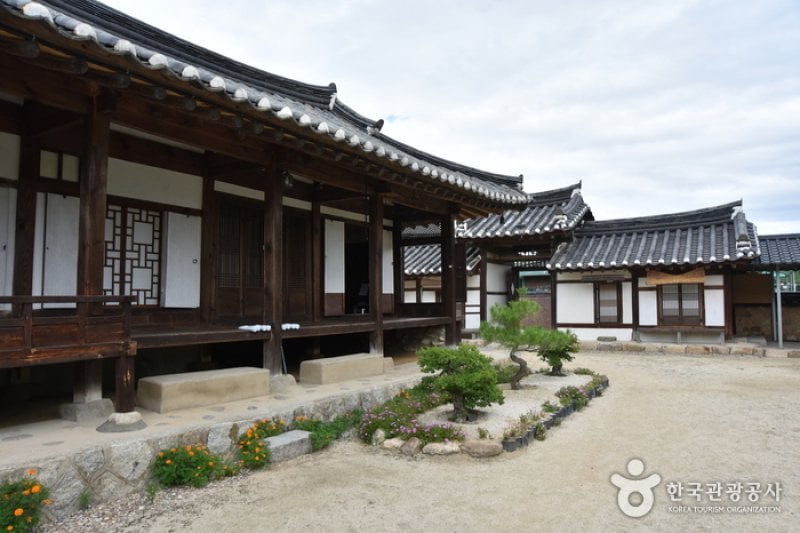 House of Sogang (소강고택)[한국관광품질인증제/ Korea Quality] (6/37)