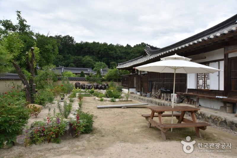 House of Sogang (소강고택)[한국관광품질인증제/ Korea Quality] (8/37)