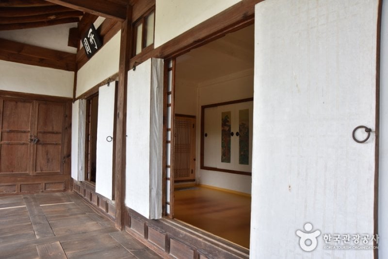 House of Sogang (소강고택)[한국관광품질인증제/ Korea Quality] (20/37)