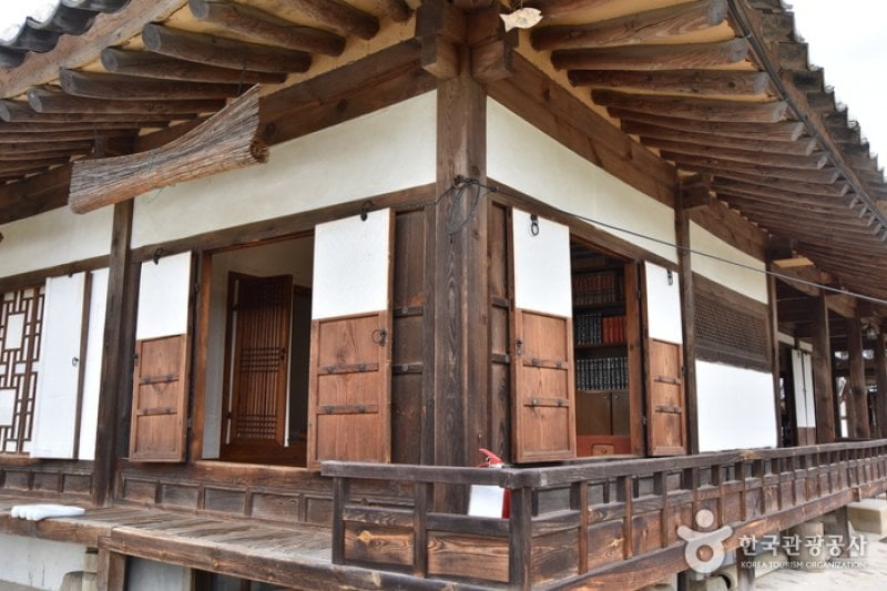 House of Sogang (소강고택)[한국관광품질인증제/ Korea Quality] (23/37)
