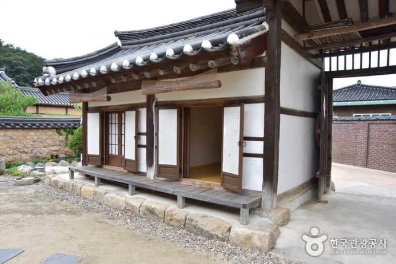 House of Sogang (소강고택)[한국관광품질인증제/ Korea Quality] (32/37)