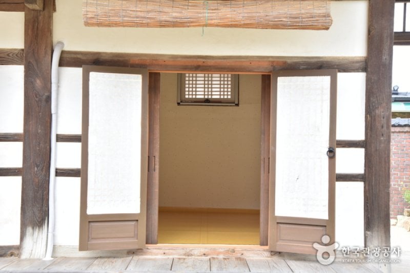 House of Sogang (소강고택)[한국관광품질인증제/ Korea Quality] (33/37)