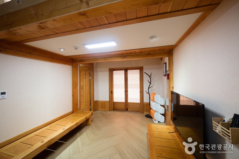 Namhyangjae Hanok Stay  (1/31)