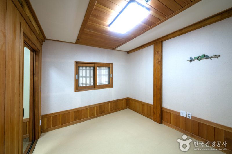 Namhyangjae Hanok Stay  (5/31)