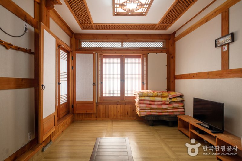 Namhyangjae Hanok Stay  (13/31)