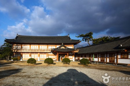 Namhyangjae Hanok Stay 