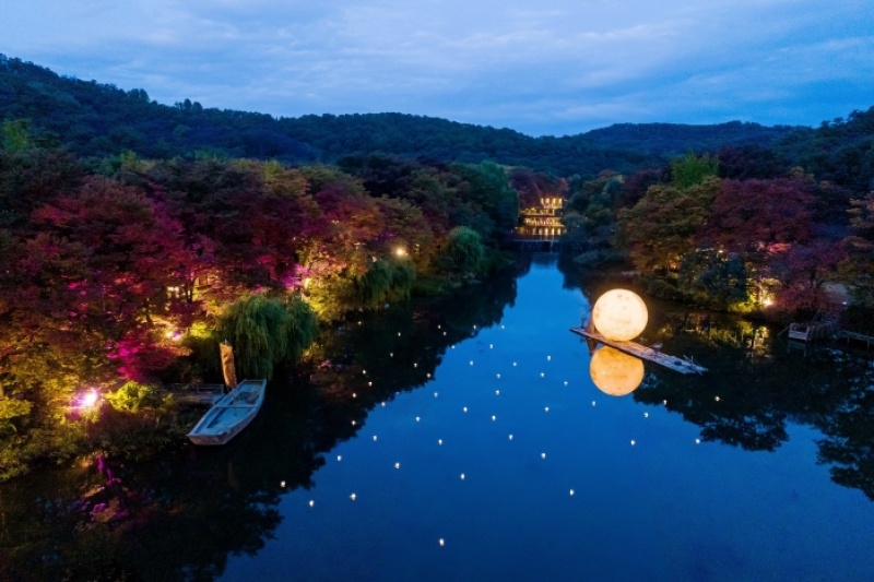 Korea Folk Village "Adding the Moonlight" (한국민속촌 '달빛을 더하다') (5/7)