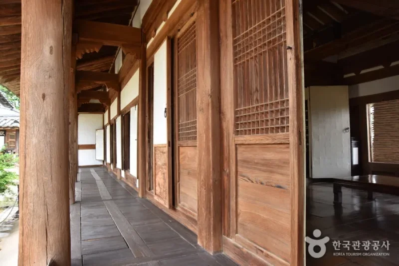 Hahoe Bukchondaek House (하회 북촌댁)[한국관광품질인증제/ Korea Quality] (22/25)