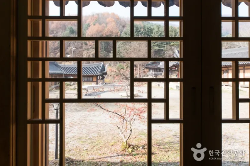 Chi-ong Art Center (취옹예술관)[한국관광품질인증제/ Korea Quality] (10/18)