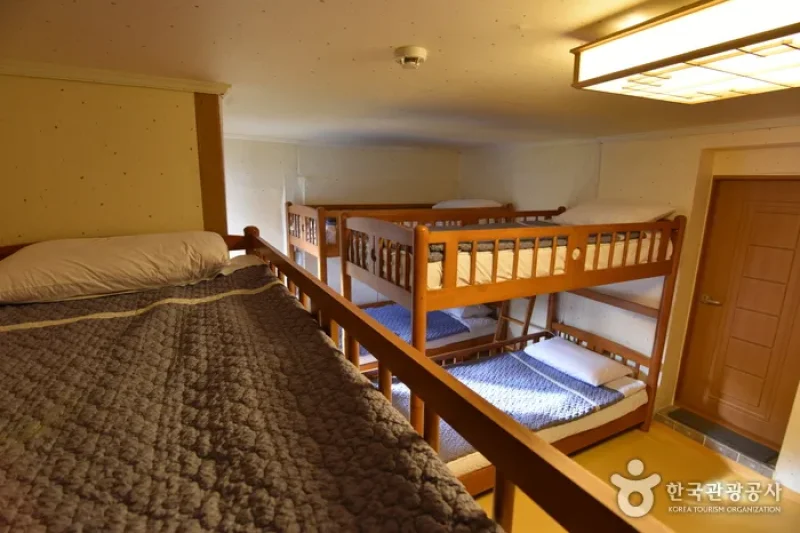 Moggoji Guesthouse   (16/26)