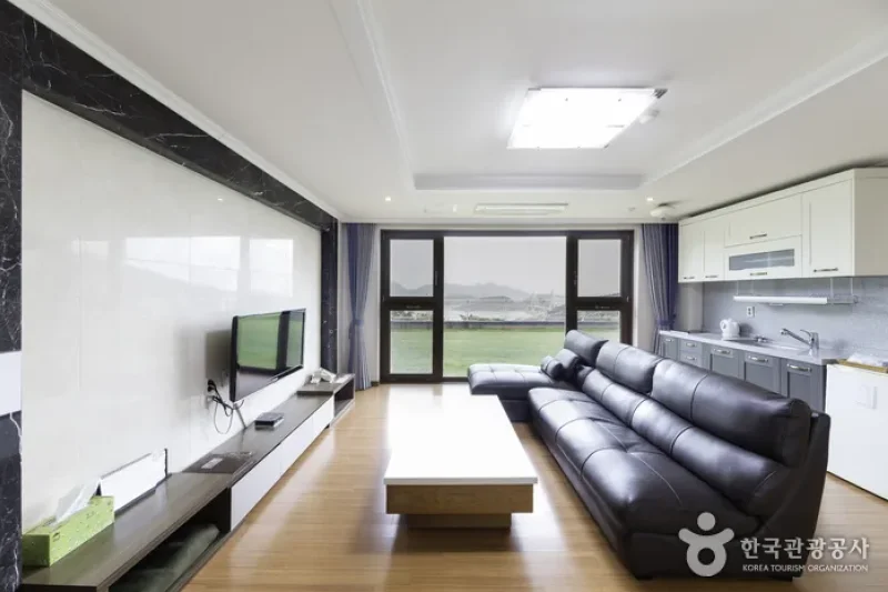 Yeonggwang Country Club Golftel - Goodstay  (5/28)