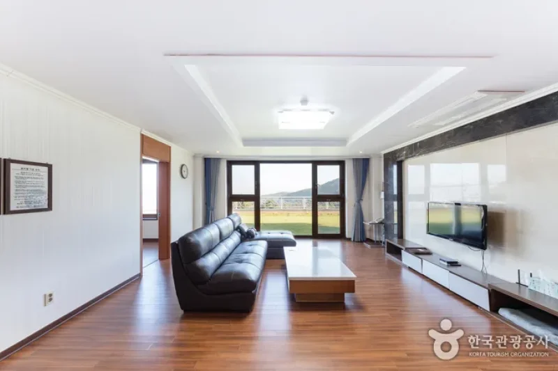 Yeonggwang Country Club Golftel - Goodstay  (9/28)