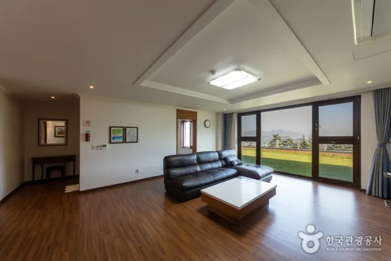 Yeonggwang Country Club Golftel - Goodstay  (10/28)