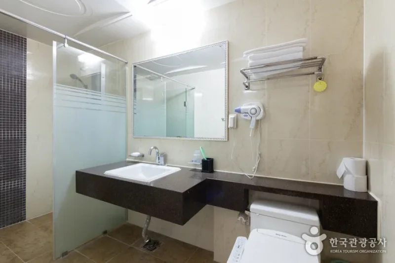 Yeonggwang Country Club Golftel - Goodstay  (11/28)
