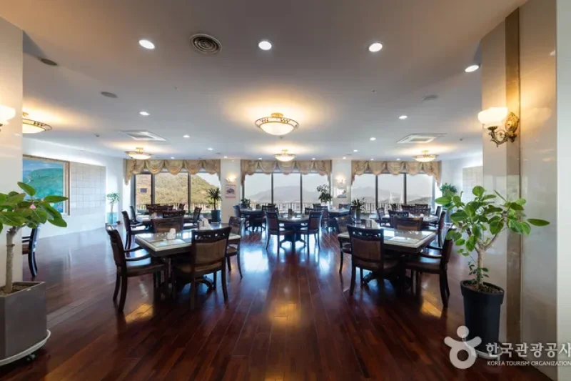 Yeonggwang Country Club Golftel - Goodstay  (12/28)