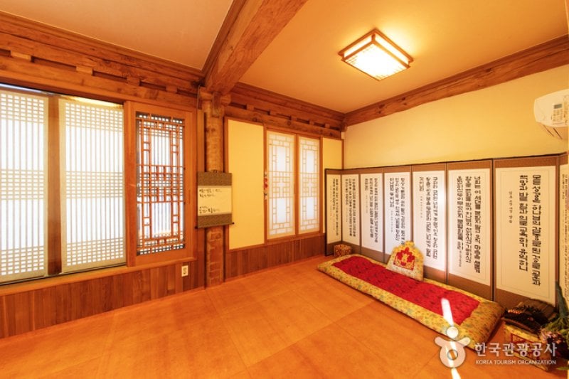 Jirisan Hanok Village (지리산한옥마을)[한국관광품질인증/Korea Quality] (20/27)