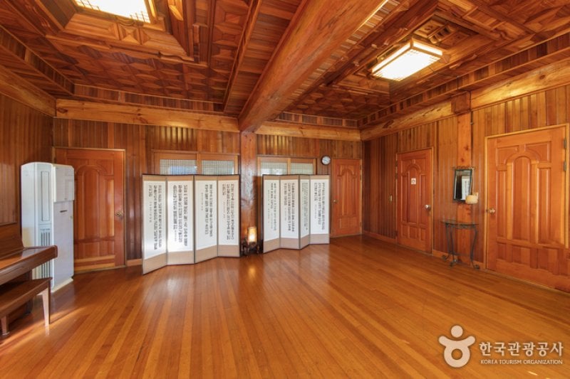 Jirisan Hanok Village (지리산한옥마을)[한국관광품질인증/Korea Quality] (23/27)