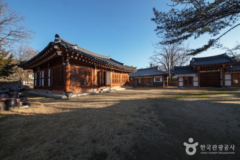 Jirisan Hanok Village (지리산한옥마을)[한국관광품질인증/Korea Quality] (25/27)