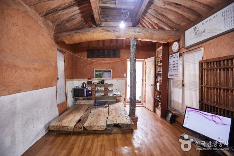 Suncheonman Bay Haeryongseong Fortress Gotaek (Old House) (순천만해룡성고택)[한국관광품질인증/Korea Quality] (37/41)
