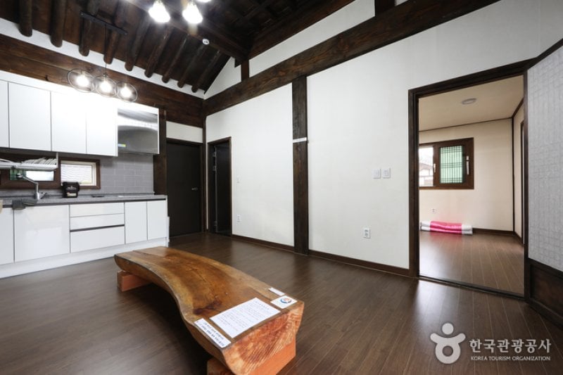 Tohyang Gotaek (The Old House of Tohyang)(토향고택) [한국관광품질인증/Korea Quality] (38/71)
