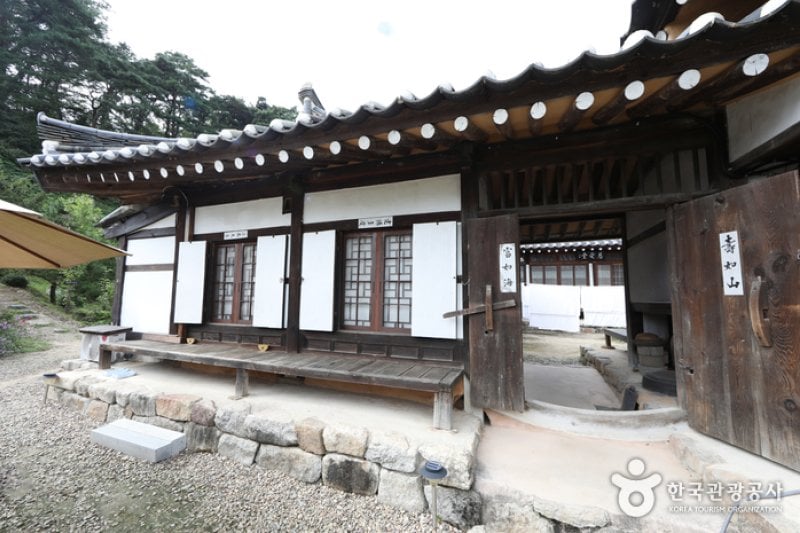 Tohyang Gotaek (The Old House of Tohyang)(토향고택) [한국관광품질인증/Korea Quality] (41/71)