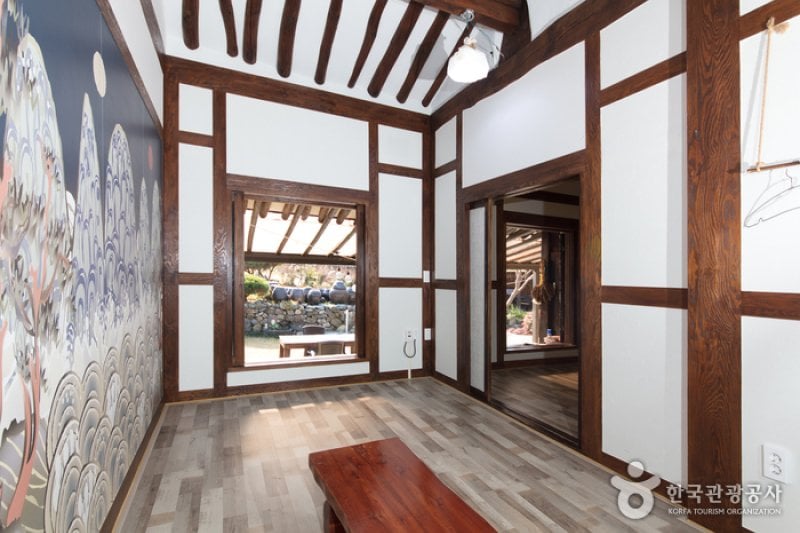 Flowers Blossoms in the Mountains Co., Ltd. ((주)산에는 꽃이피네)[한국관광품질인증/Korea Quality] (12/26)