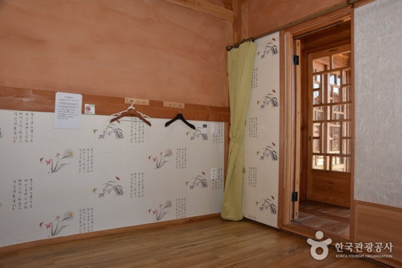 Gyeongju Suhojeong  (15/18)