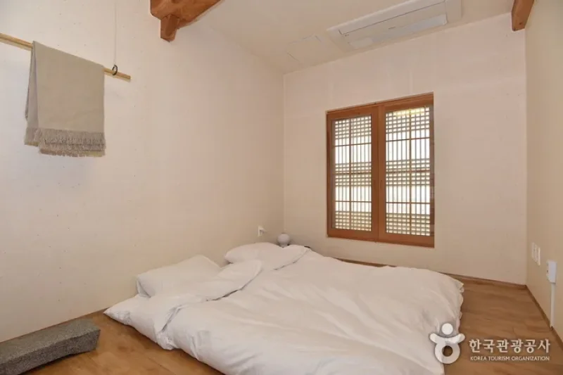 Gochangeupseong Hanok Village  (7/28)