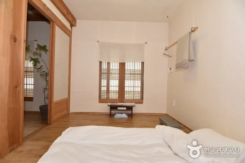 Gochangeupseong Hanok Village  (9/28)