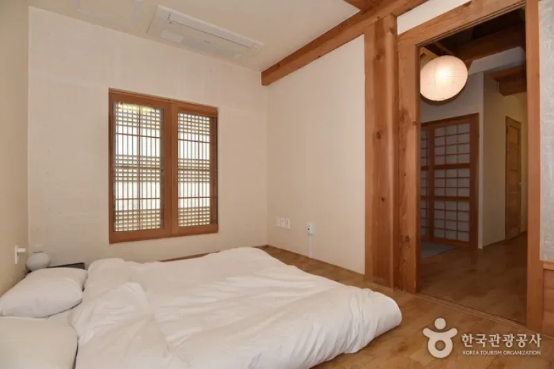 Gochangeupseong Hanok Village  (10/28)