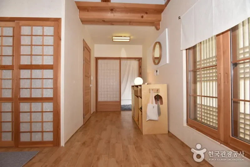 Gochangeupseong Hanok Village  (11/28)
