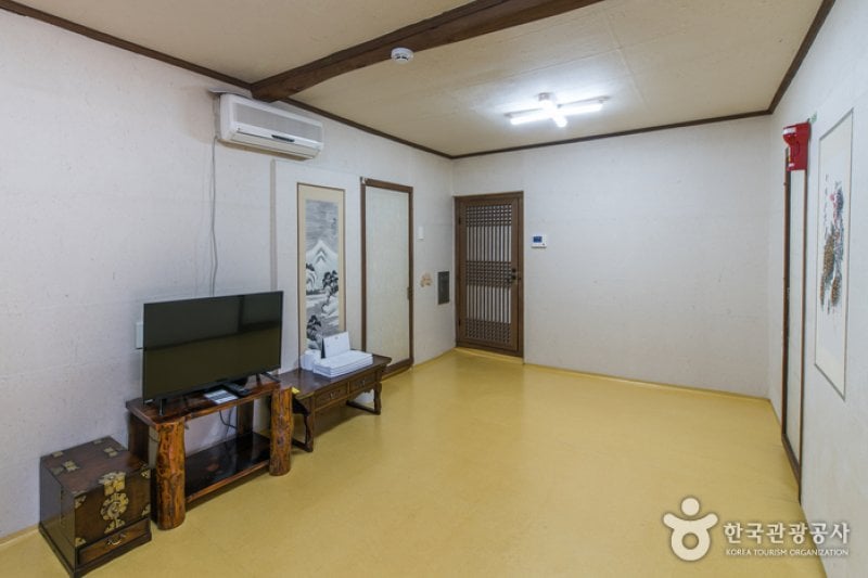 Gangneung Seongyojang  (19/30)