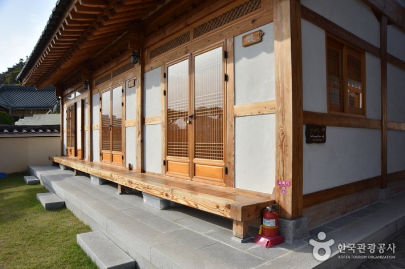 Cheonggong Hanok  (12/30)