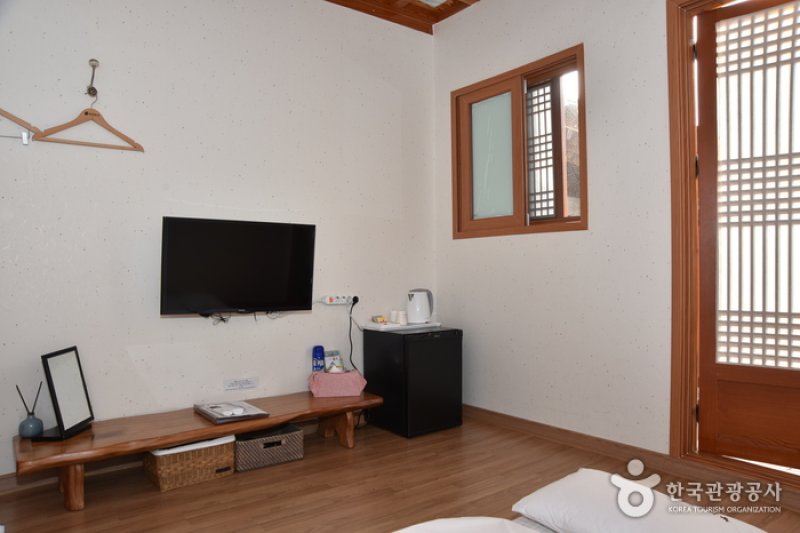 Cheonggong Hanok  (25/30)