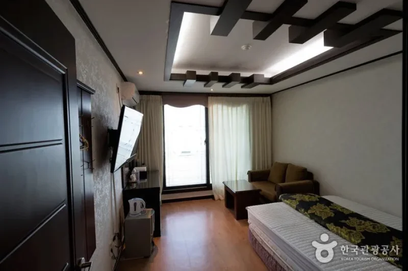 Davinci Motel - Goodstay  (21/26)