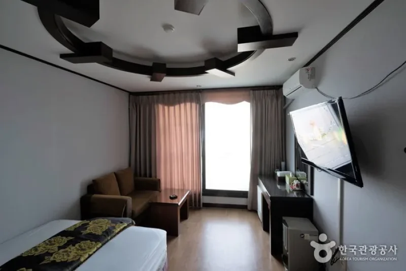 Davinci Motel - Goodstay  (24/26)