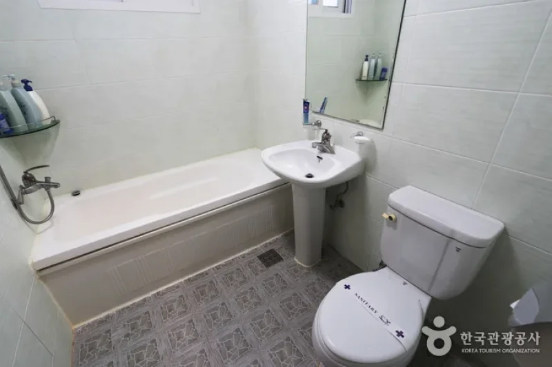 High Valley Hotel - Goodstay   (18/21)