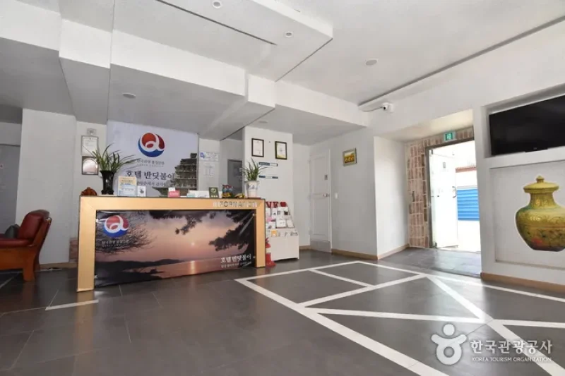 Firefly Motel (반딧불이모텔) [한국관광품질인증제/ Korea Quality] (13/39)