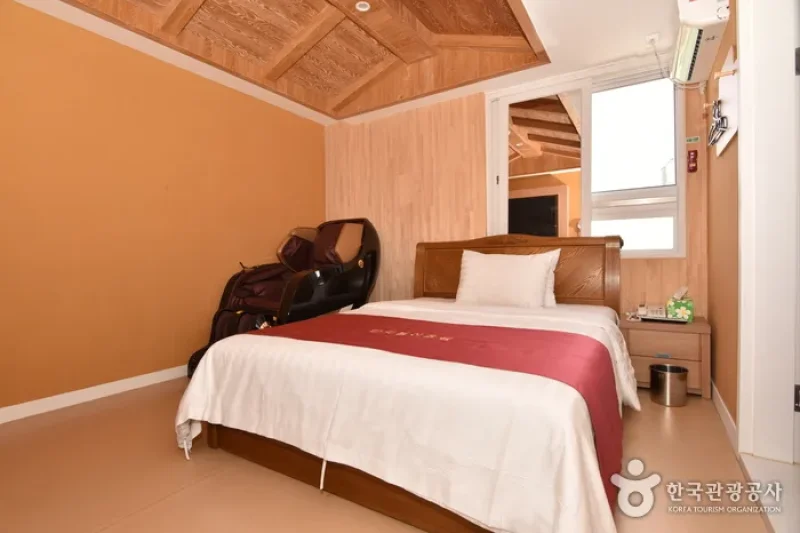 Firefly Motel (반딧불이모텔) [한국관광품질인증제/ Korea Quality] (25/39)