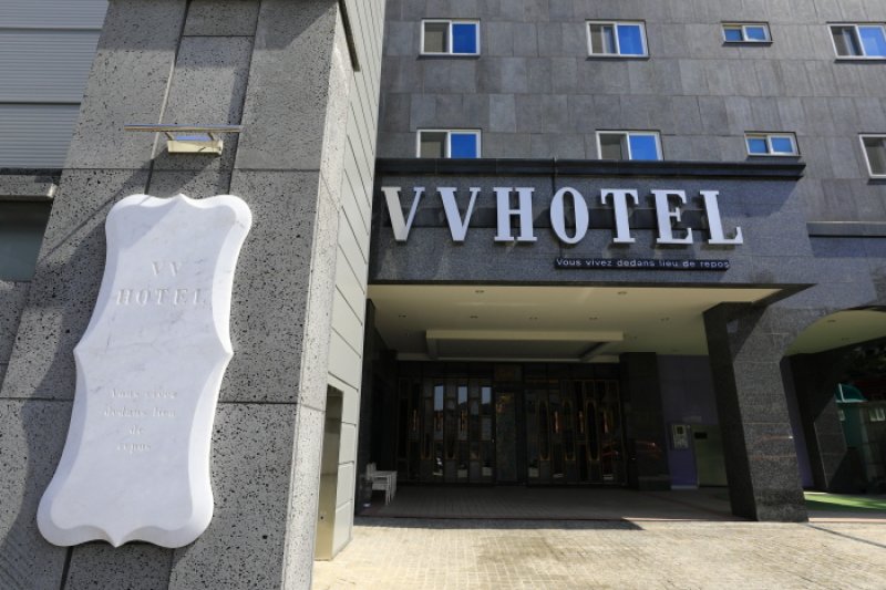 VV Hotel - Goodstay  (25/26)
