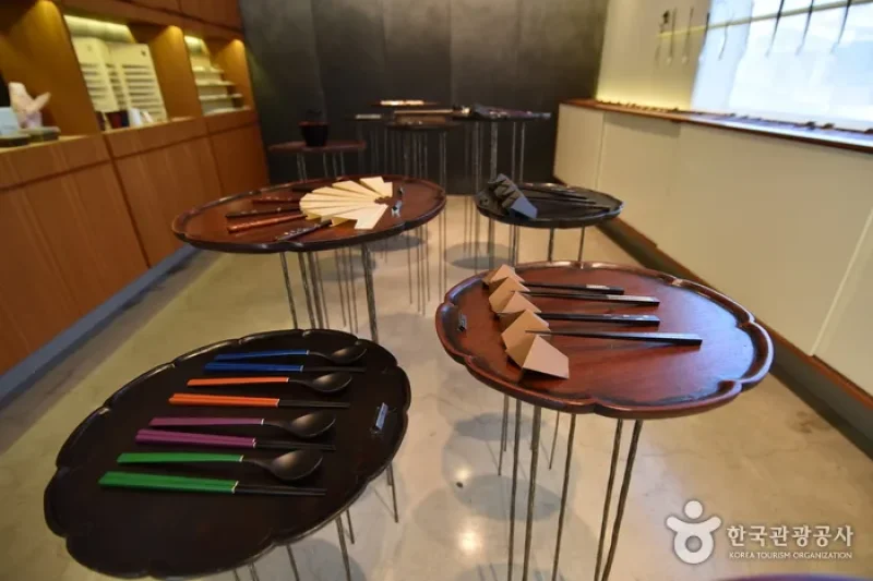 Jeo Jip (Chopsticks House / 저집) (24/29)