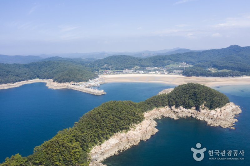 Cheollipo Beach  (10/15)