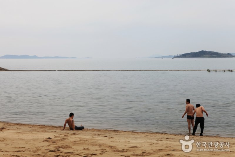 Dolmeori Beach (돌머리해수욕장) (7/7)