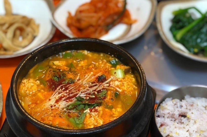 Chodanggol Sundubu  (2/4)