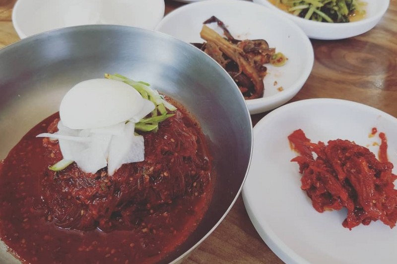 Jingogae Naengmyeon  (2/5)