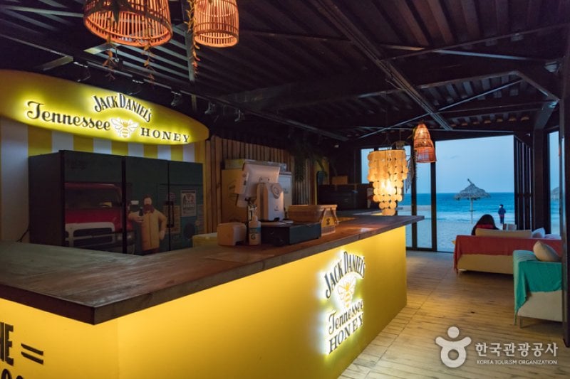 Yangyang Surfyy Beach, surfing  (6/20)